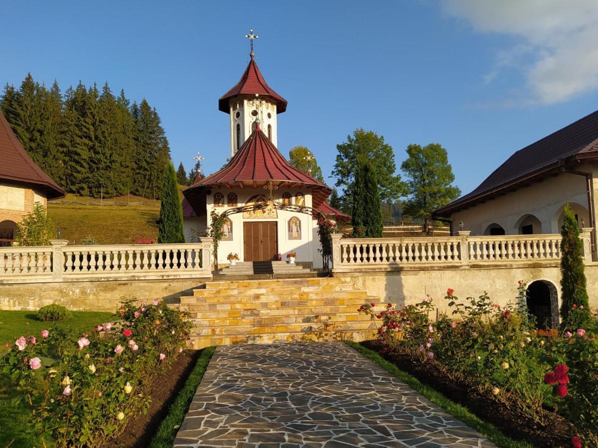 Casa Moldovita Exteriér fotografie